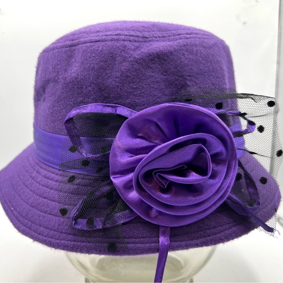 Elegant Purple Church Cloche Hat  sz 57 (metric). 7 1/8 - Picture 1 of 4